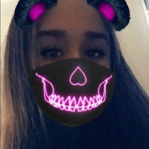 Meet your Posher, Mia